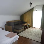 Karadzhovata Kashta Guest house 3*
