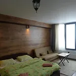 Karadzhovata Kashta Guest house 3*
