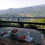 Guest house Karadzhovata Kashta 3*