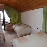Guest house Karadzhovata Kashta