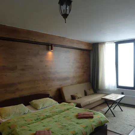 Karadzhovata Kashta Guest house 3*