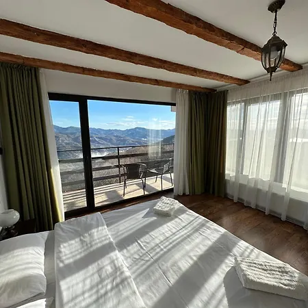 Guest house Karadzhovata Kashta 3*