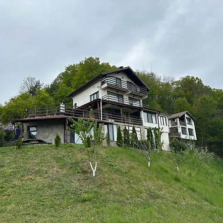 Karadzhovata Kashta Zlatograd