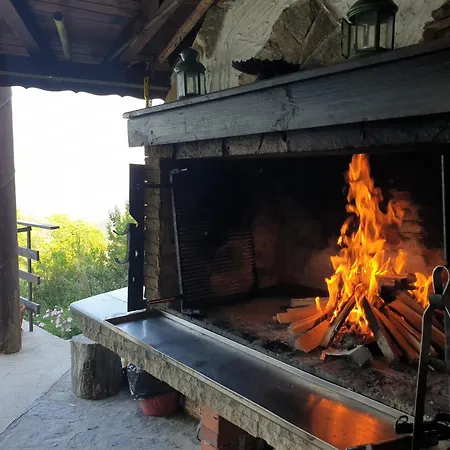 Guest house Karadzhovata Kashta 3*
