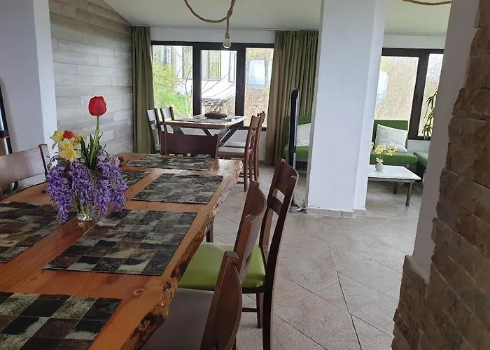 Karadzhovata Kashta 3* Zlatograd