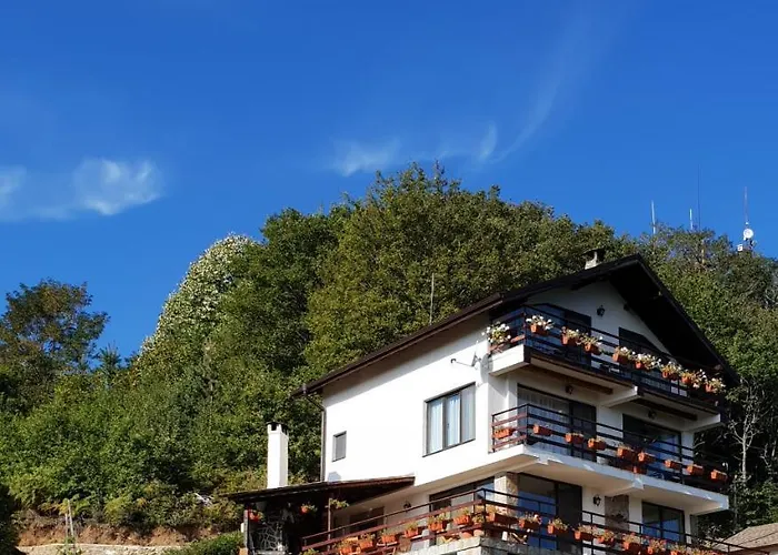 Guest house Karadzhovata Kashta 3*