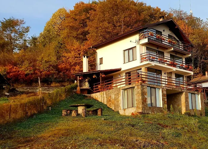 Karadzhovata Kashta Guest house 3*